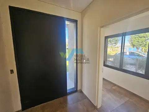 Casa en Alquiler en Santo Tomas, USD 1.400
