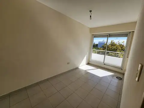 Departamento en Alquiler en Bella Vista, $ 450.000