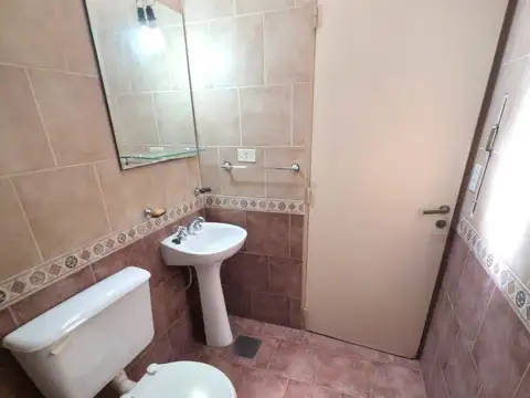 Depto Tipo Casa 2 ambientes con 1 baño