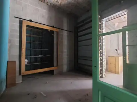 LOCAL DOBLE ALTURA SIN EXP ALQUILADO BUENA RENTA (+cuotas)