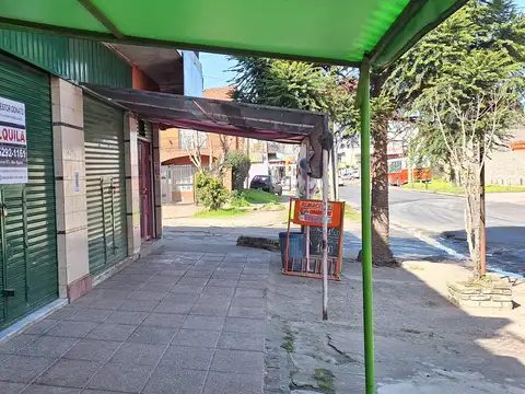 Alquiler de Local - Av. Gaspar Campos 5500 Jose C. Paz - Prov. Bs. As.