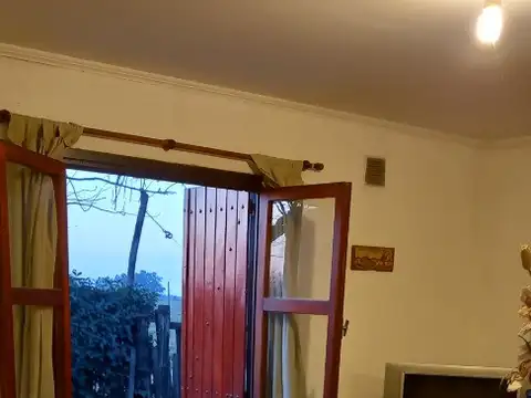 Casa en partido de Lobos