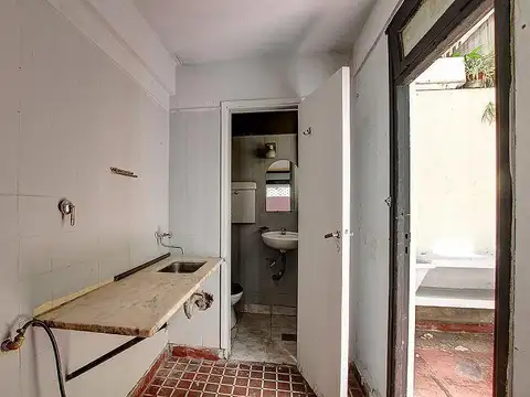 Santa Fe Av. al 5100