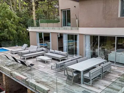 Casa en Alquiler Temporal de 5 dormitorios