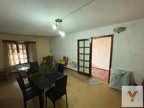 Casa 6 ambientes con 1 baño