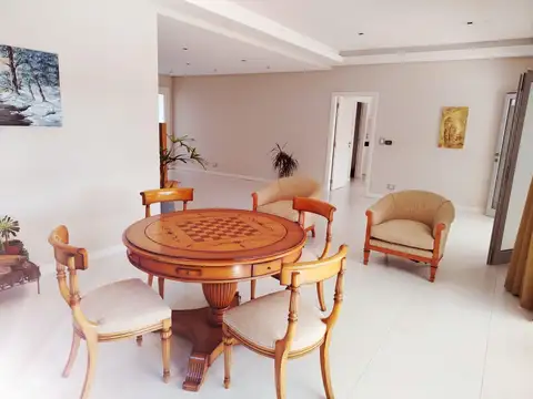 Casa en Alquiler al Norte
