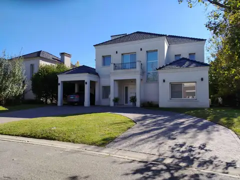 Casa en Alquiler en Septiembre, USD 1.900