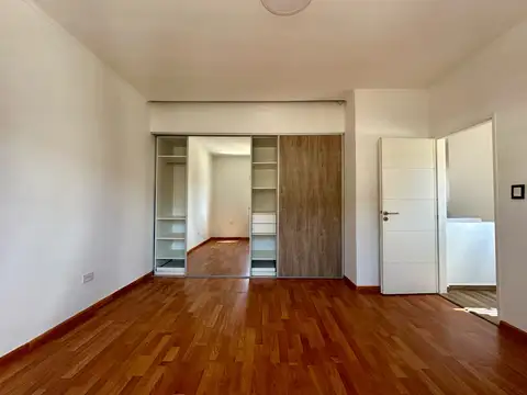 Depto Tipo Casa en Alquiler de 3 dormitorios
