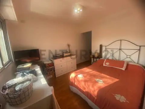 Duplex en Melchor Romero 2 Dorm. con Vestidor Cochera y Patio