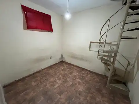 Casa Interna, sobre lote propio.