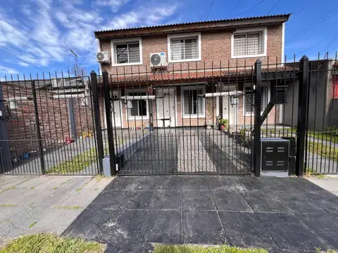 Duplex en venta en Ituzaingo Norte.