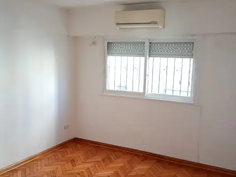 Rondeau 2900, Piso 1