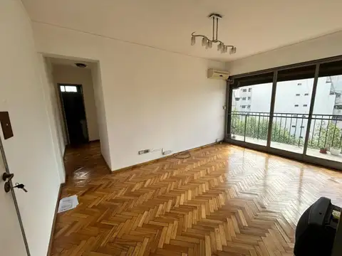 Colombres 900, Piso 8