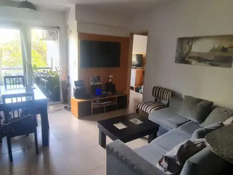 Departamento en Alquiler en Moron, $ 650.000