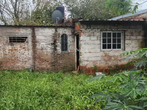 Casa 4 ambientes con 1 baño