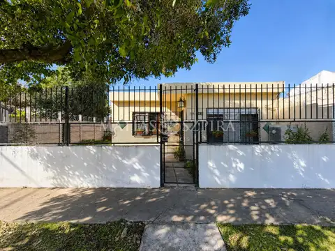 Casa en venta 3 ambientes, Castelar