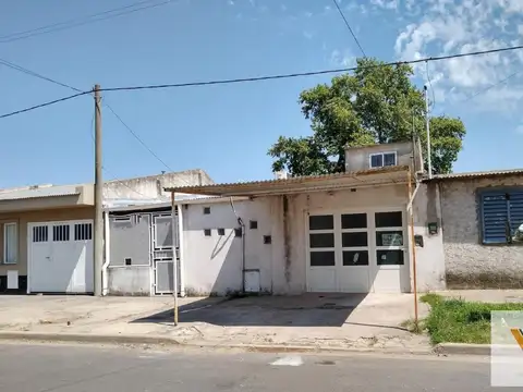 Casa en venta - 5 dormitorios 2 baños - 120mts2 - Junin