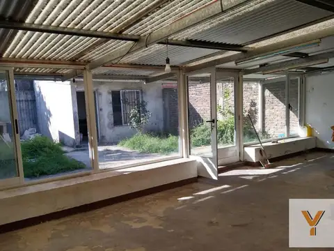 Telesforo Chávez  e/ Alberdi y Larrory
