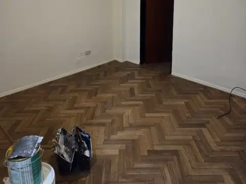 Av. Avellaneda 2400, Piso 4