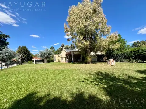 Casa 3 ambientes con 2 baños