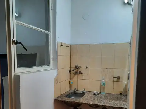 Local en Venta 40 años