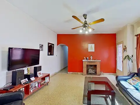 Depto Tipo Casa en Venta en Pompeya, USD 98.000