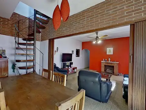 Depto Tipo Casa en Venta al Oeste