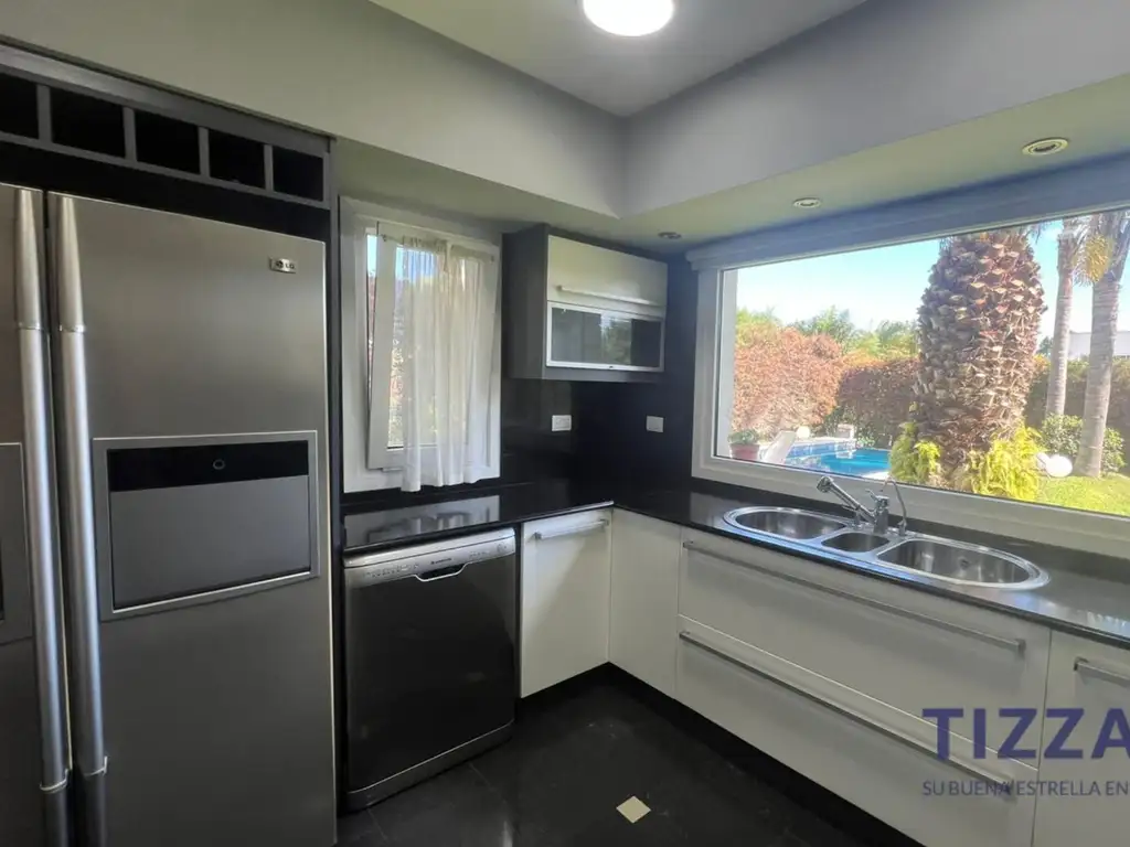 Casa en Venta en Fincas de Iraola I