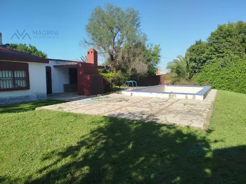 Casa-Quinta en Esquina, Barrio Molino, Pergamino, Bs. As.