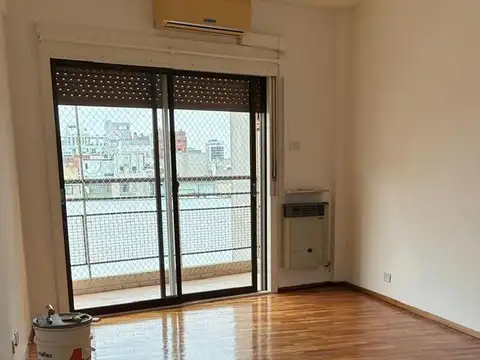 Departamento 3 amb Contrafrente con cochera - Belgrano - Muy Luminoso 