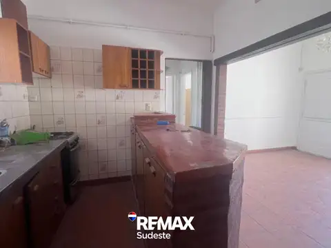 Casa 3 ambientes con 2 baños