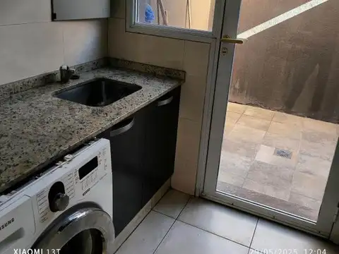 Casa 7 ambientes con 2 baños