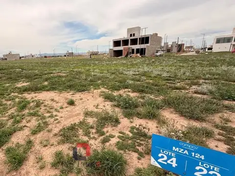 Lote en Campos de Manantiales