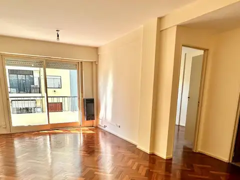 Depto 2 Ambientes sobre Av Maipu
