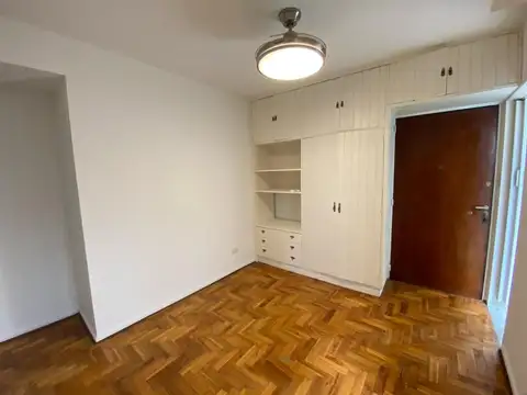 Suipacha 1031 , Piso 8