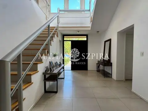Casa en Venta en Los Puentes, USD 365.000