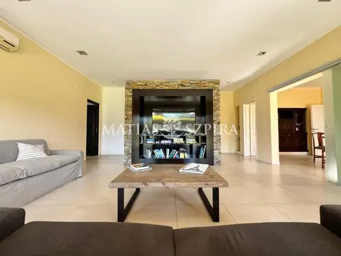 Casa en Venta en Los Puentes, USD 365.000