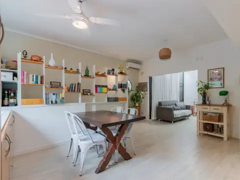 Carlos Croce 1400 , Piso 1