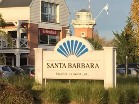 Excelente oficina en buenisima ubicacion centro comercial Santa Barbara IDEAL PARA  TU NEGOCIO