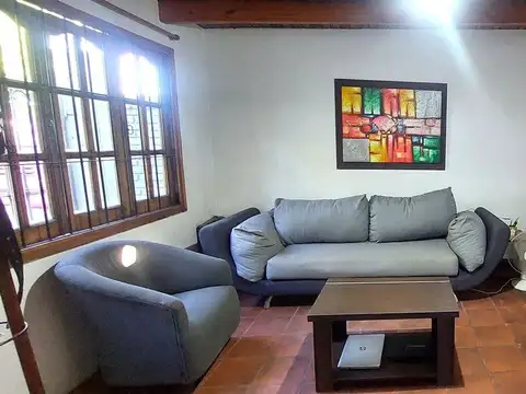 CASA + GRAN DEPÓSITO / TALLER APTA CRÉDITO  MAIPÚ