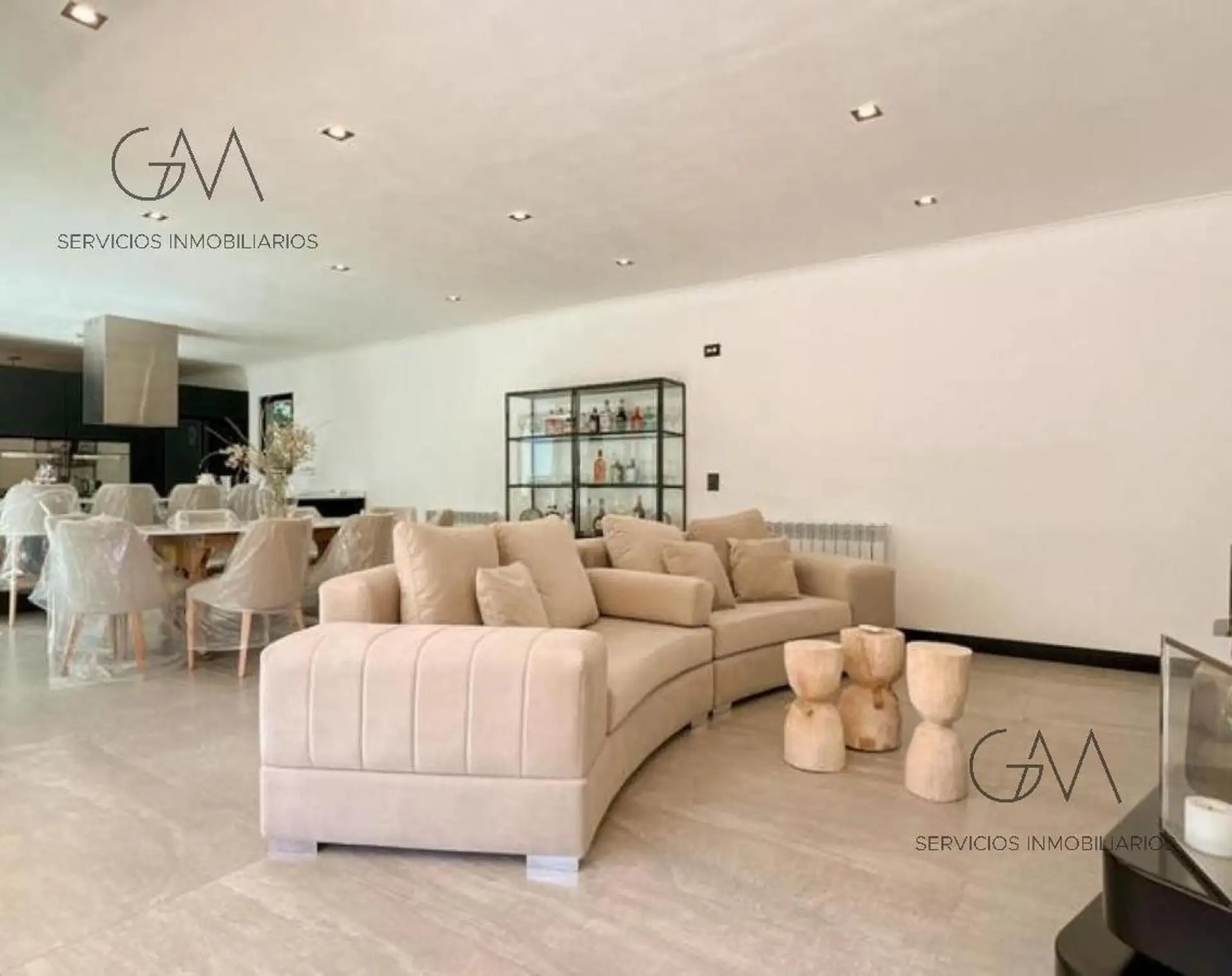 Casa en venta 4 ambientes