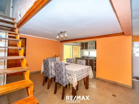 Casa 5 ambientes con 1 baño