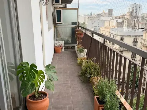 Departamento  2 Amb piso Alto con Mucha Luz