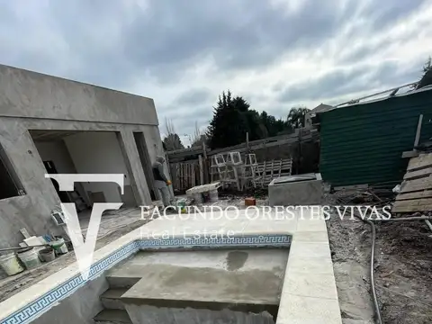 Casa en Venta con 2 cocheras