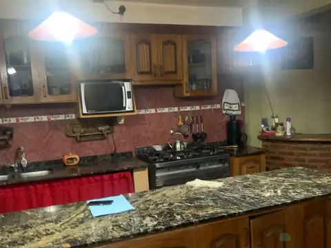 Casa en Venta en Berazategui, USD 105.000