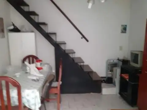 Depto Tipo Casa en Venta de 2 dormitorios
