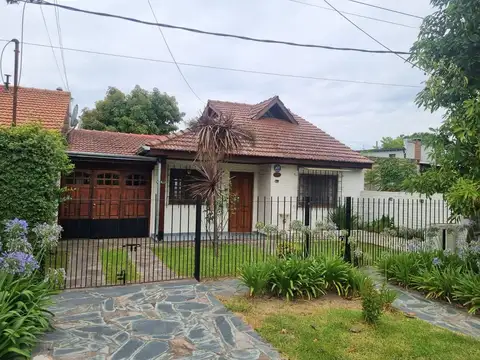 Casa de 3 dormitorios en City Bell