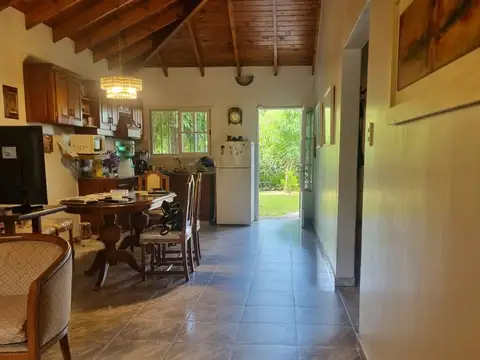 Casa 4 ambientes con 1 baño