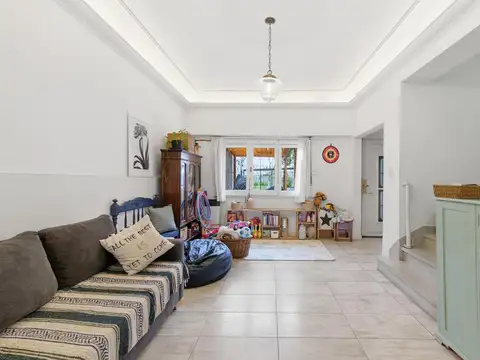Casa 3 ambientes con 2 baños