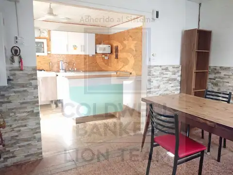 Casa en Venta con 6 cocheras